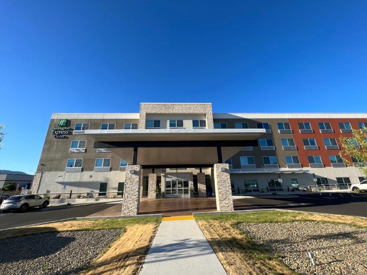 Holiday Inn Express & Suites - Ukiah By Ihg المظهر الخارجي الصورة