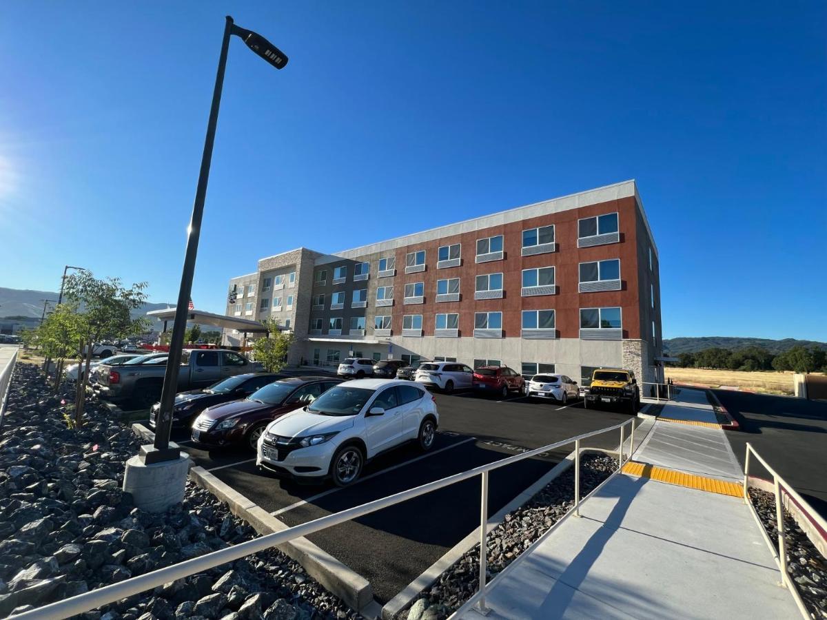 Holiday Inn Express & Suites - Ukiah By Ihg المظهر الخارجي الصورة