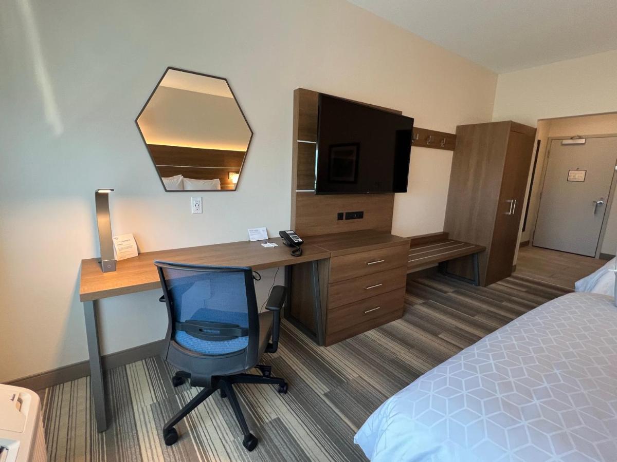 Holiday Inn Express & Suites - Ukiah By Ihg المظهر الخارجي الصورة