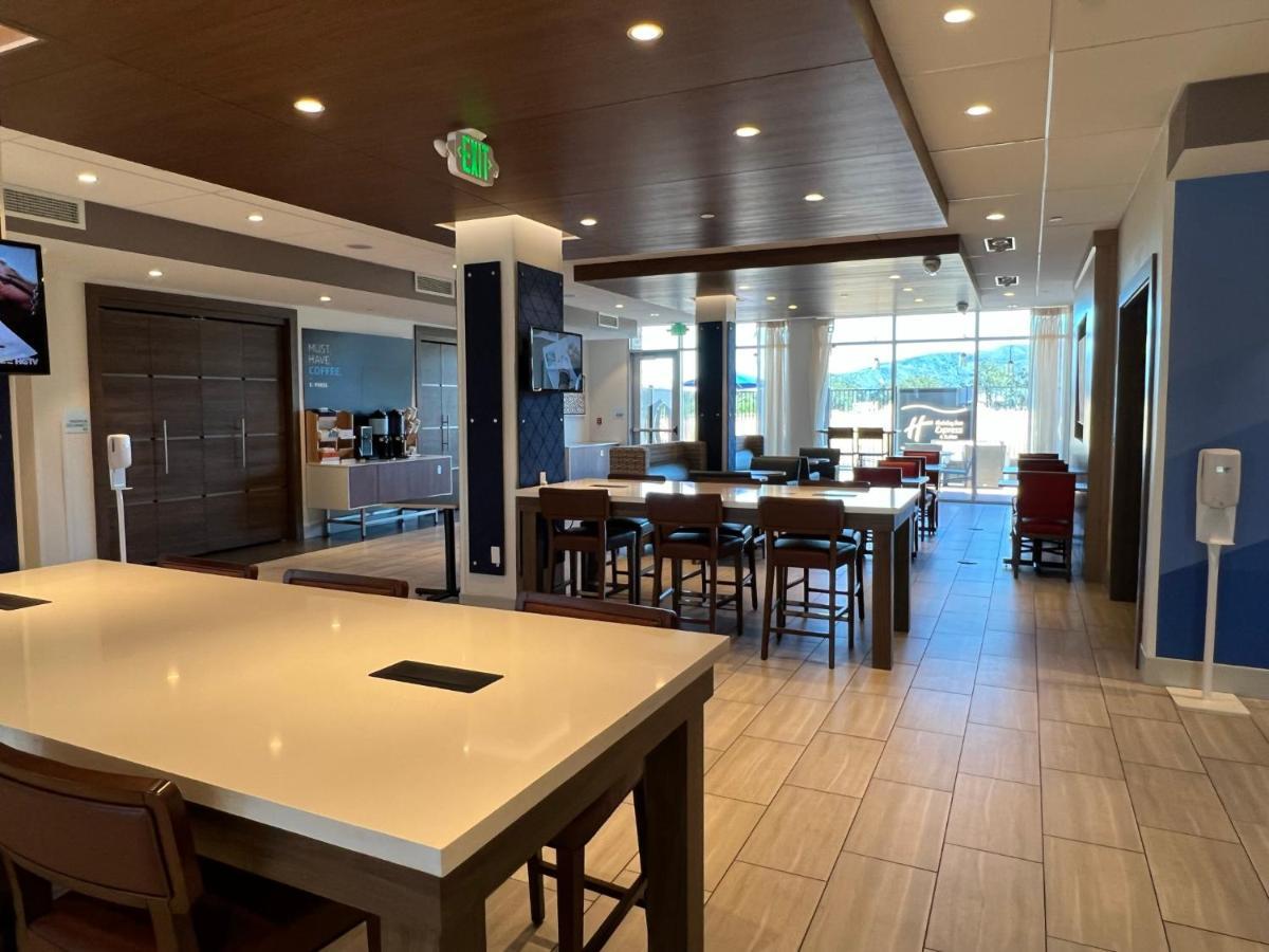Holiday Inn Express & Suites - Ukiah By Ihg المظهر الخارجي الصورة