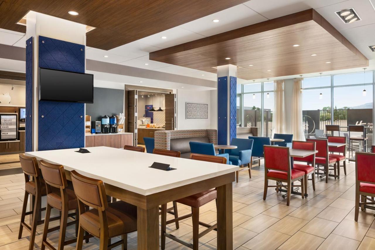 Holiday Inn Express & Suites - Ukiah By Ihg المظهر الخارجي الصورة