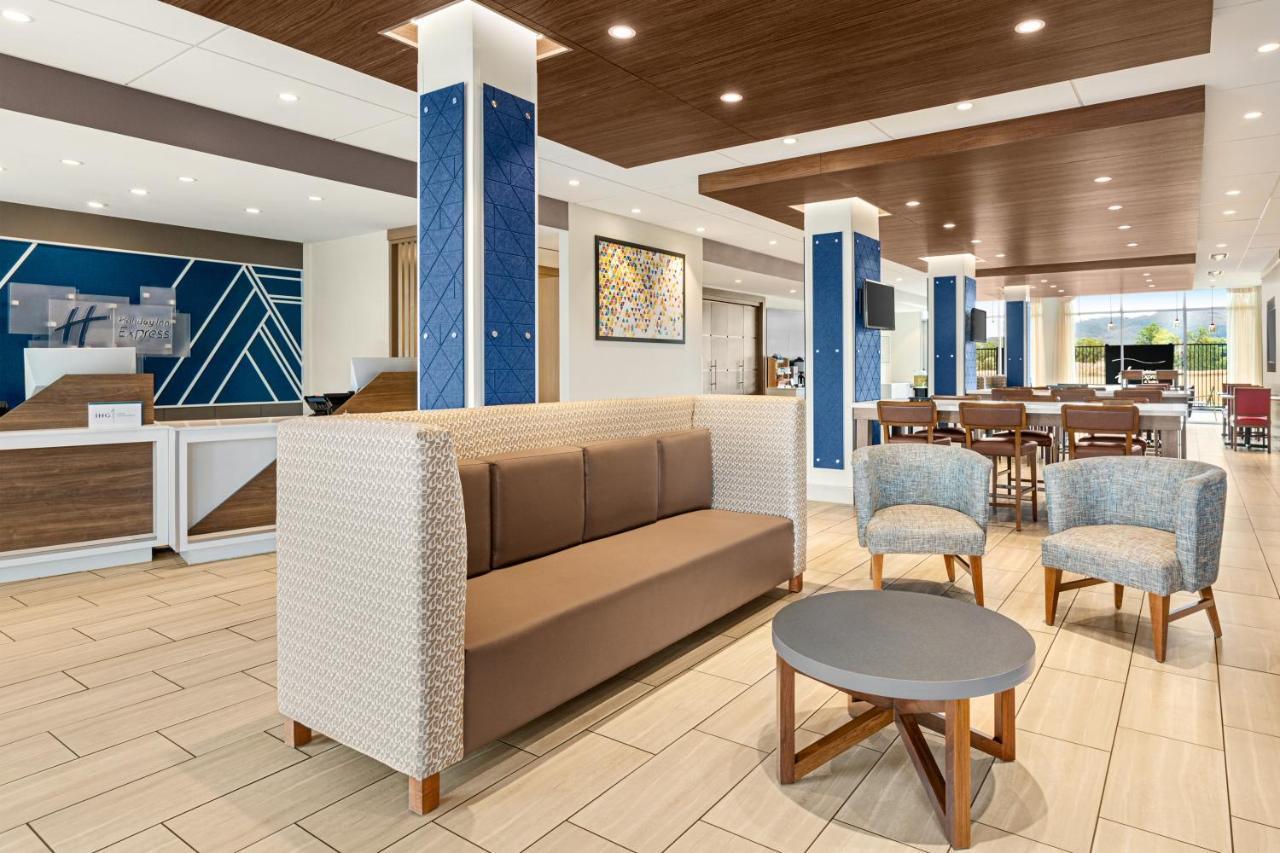 Holiday Inn Express & Suites - Ukiah By Ihg المظهر الخارجي الصورة