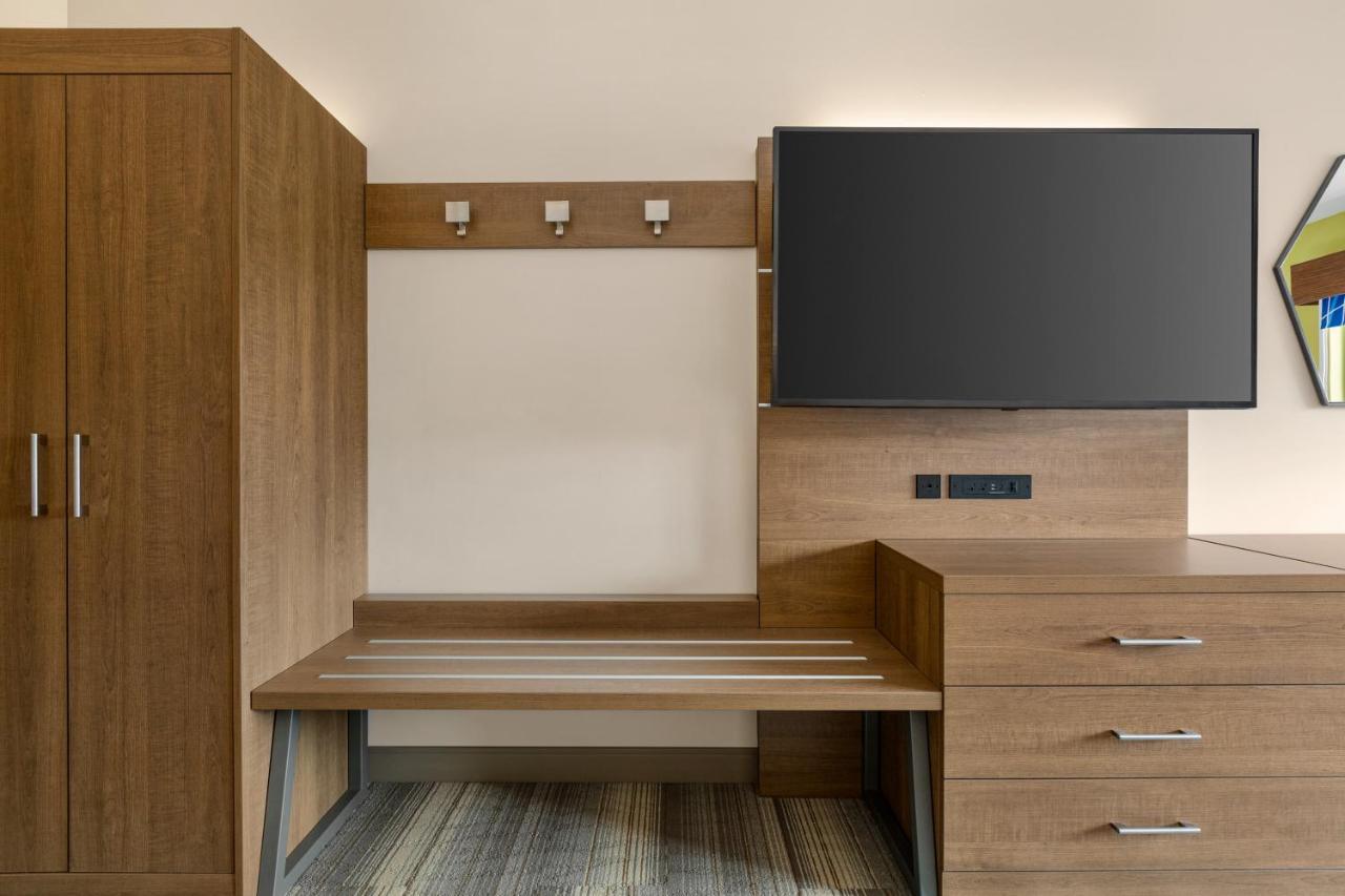 Holiday Inn Express & Suites - Ukiah By Ihg المظهر الخارجي الصورة