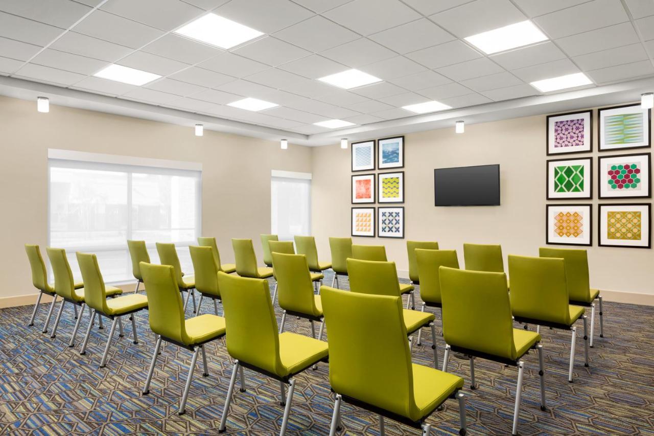 Holiday Inn Express & Suites - Ukiah By Ihg المظهر الخارجي الصورة
