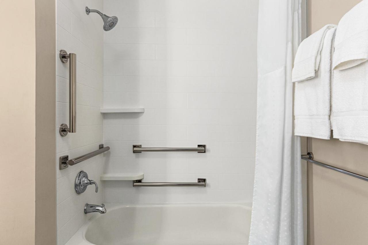 Holiday Inn Express & Suites - Ukiah By Ihg المظهر الخارجي الصورة